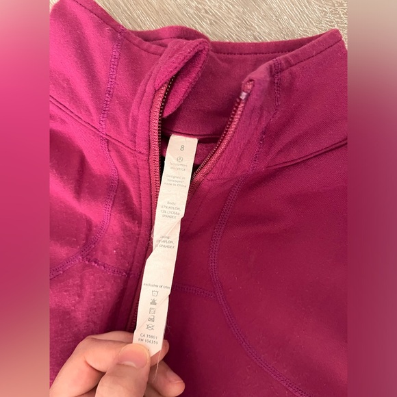 Lululemon jacket size 8 - Picture 5 of 6